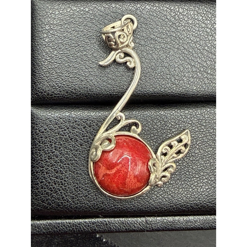 Vintage Sterling Silver Coral Swan Pendant 7 Grams J28